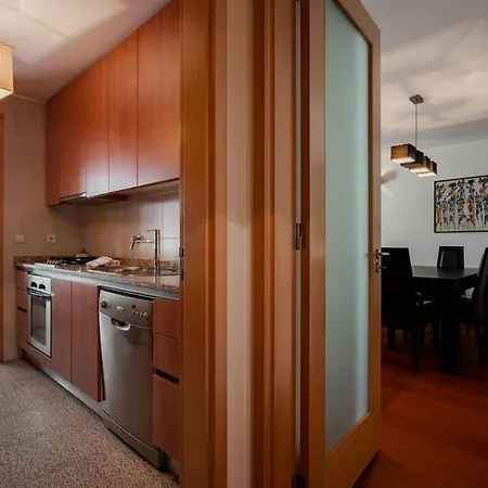 Home Fully Equipped With 3 Bed And Parking Apartmán *
