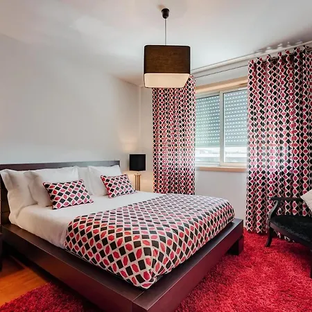 Home Fully Equipped With 3 Bed And Parking Valadares (Vila Nova de Gaia, Porto)